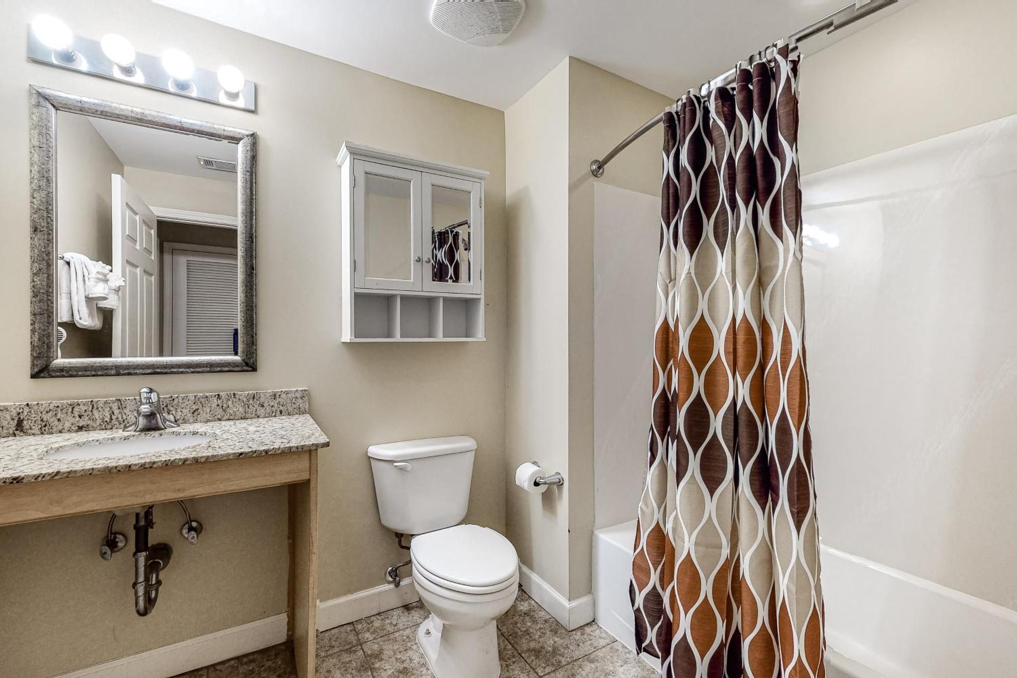 The Splash And West Ii Apartment